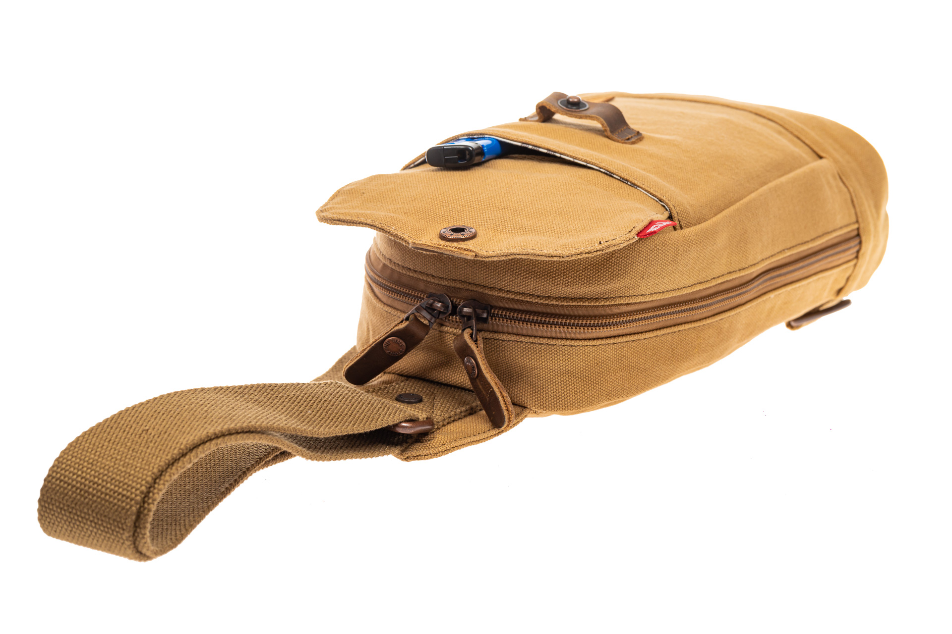 На фото 4 - Слинг-рюкзак для мужчин, цвет песочный