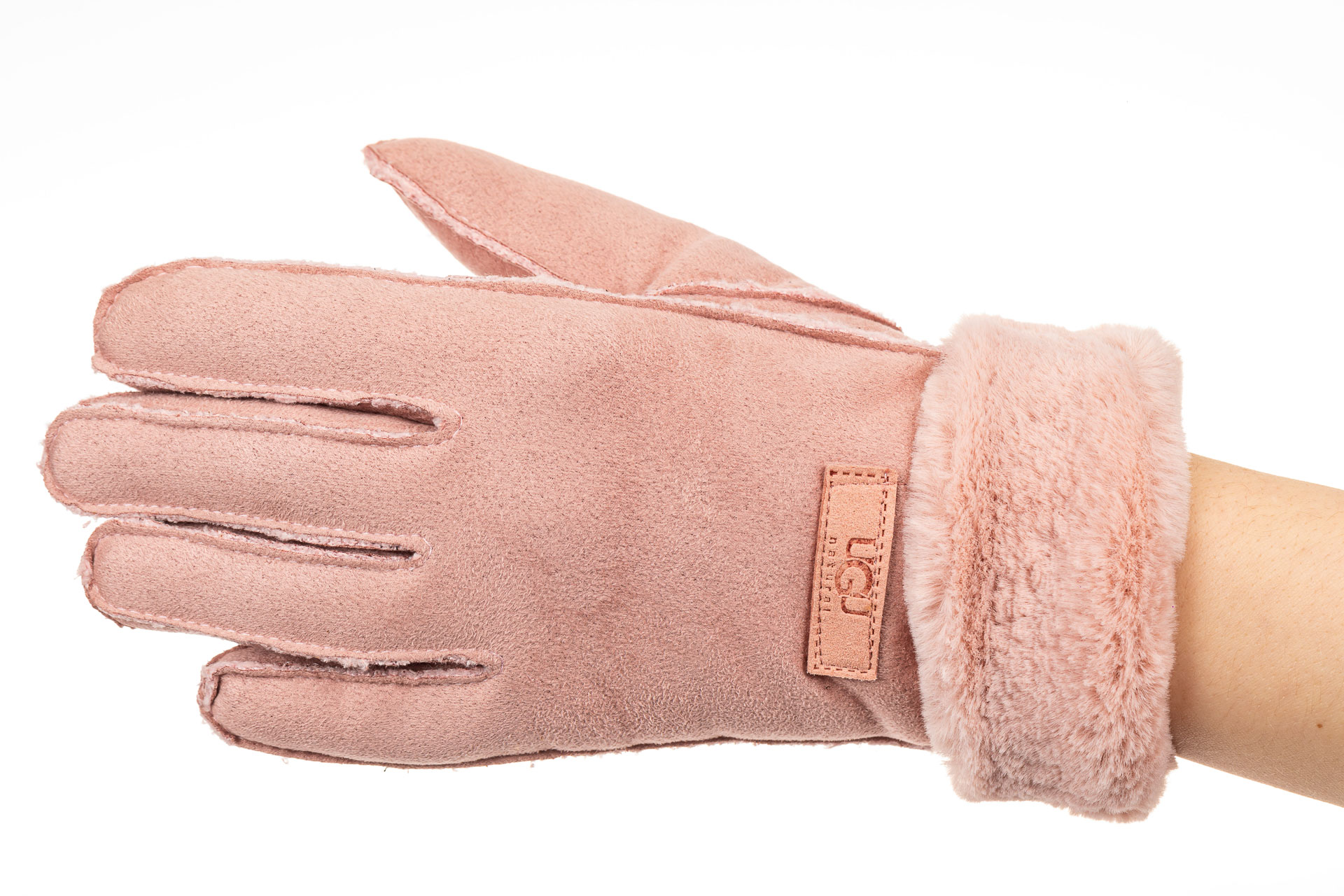 На фото 1 - Кроеные утепленные перчатки женские из велюра, цвет розовый