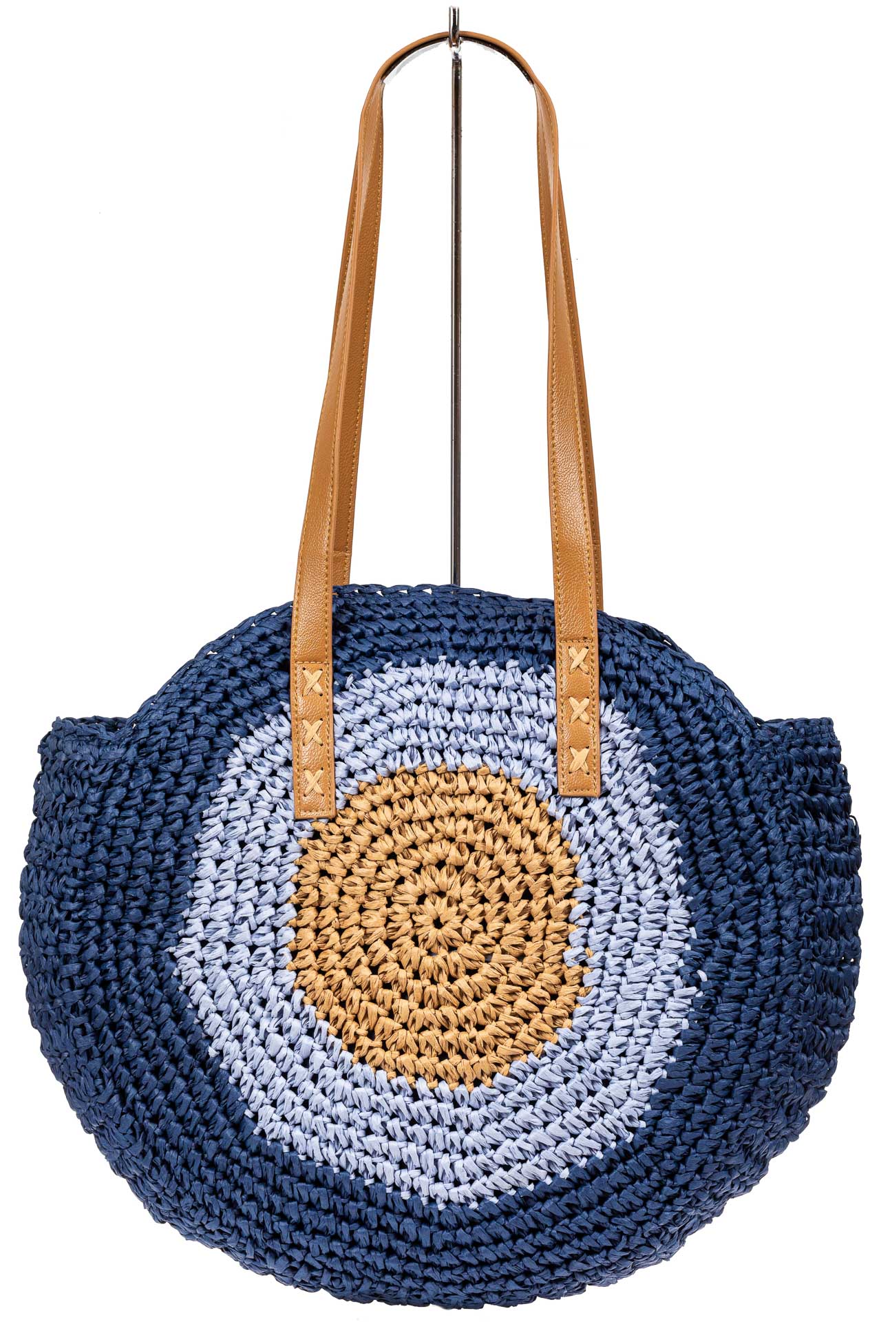 На фото 3 - Большая круглая плетеная сумка из джута, цвет синий