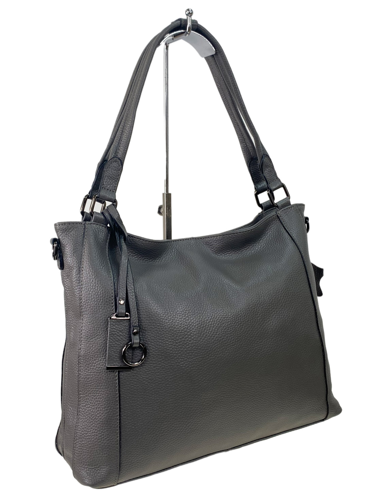 На фото 1 - Женская сумка  из натуральной кожи, цвет  серый