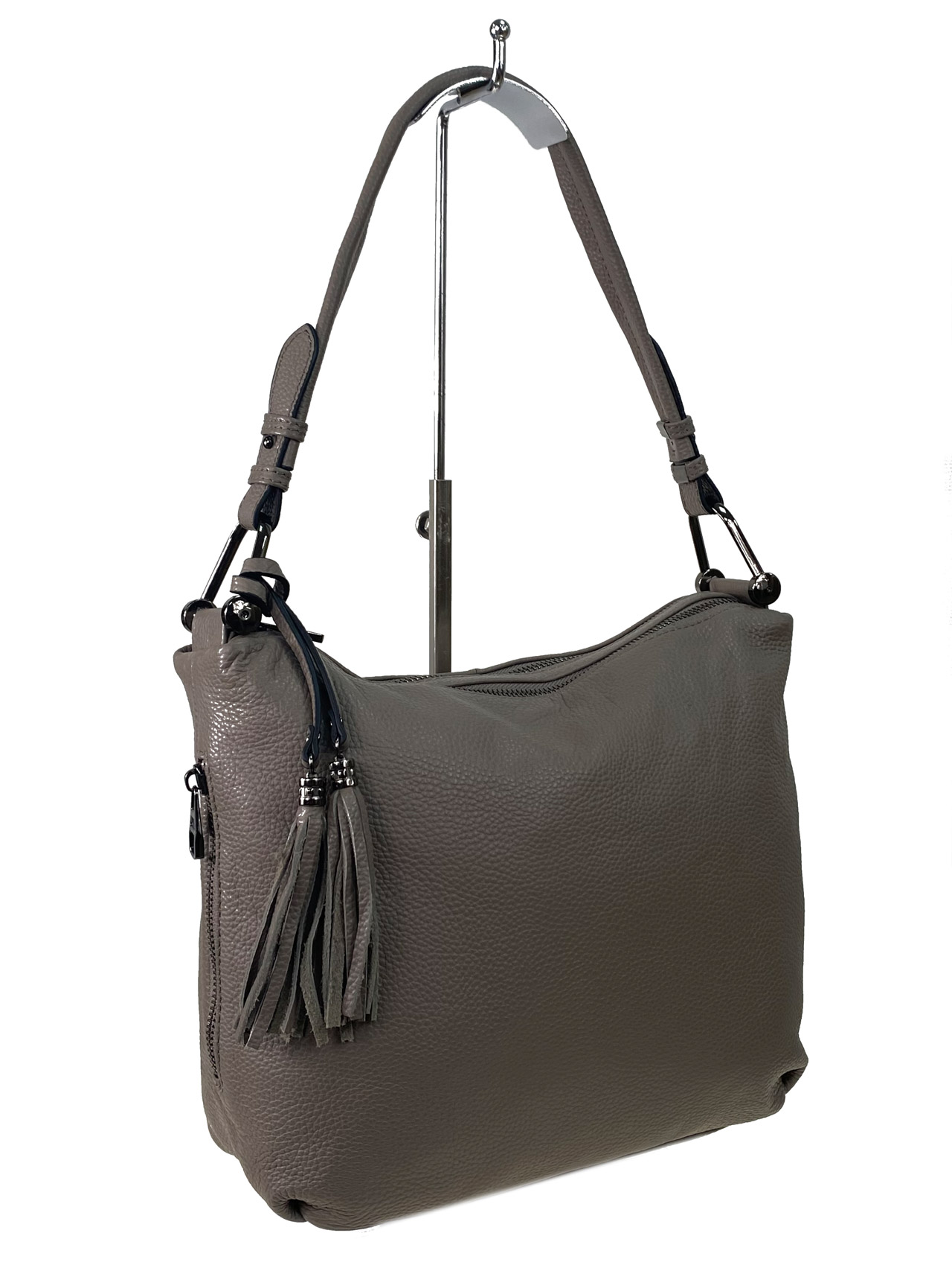 На фото 1 - Женская сумка из натуральной кожи, цвет бежево-серый