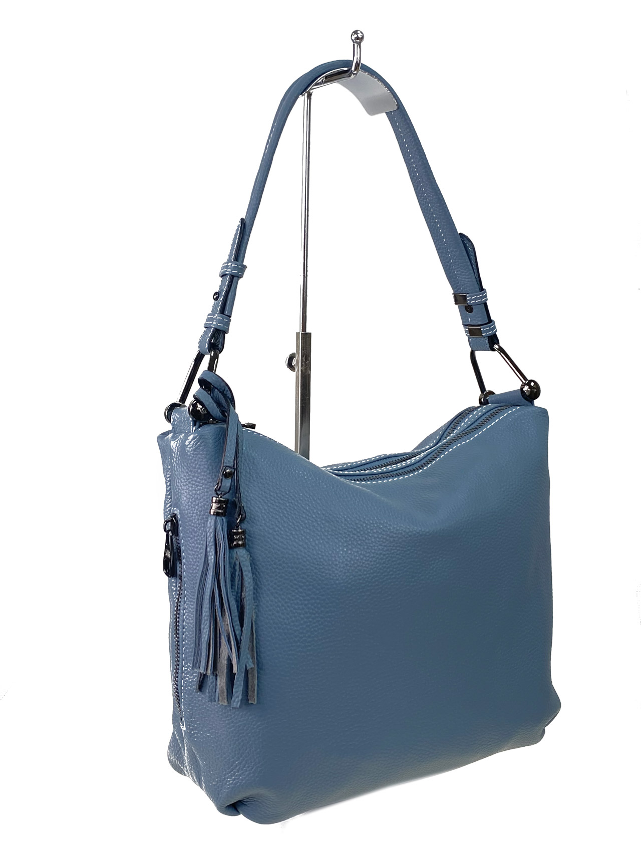 На фото 1 - Женская сумка из натуральной кожи, цвет голубой