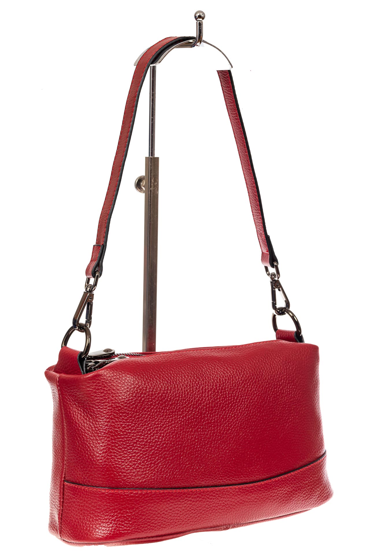 На фото 1 - Кожаная сумка багет, цвет красный