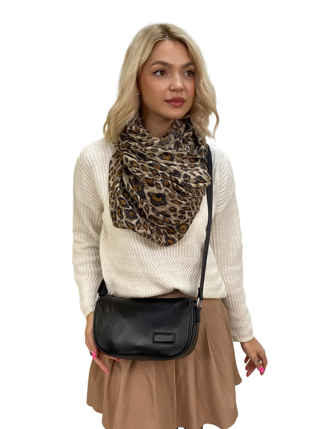 На фото 3 - Женская сумка кросс боди из натуральной кожи, цвет черный 