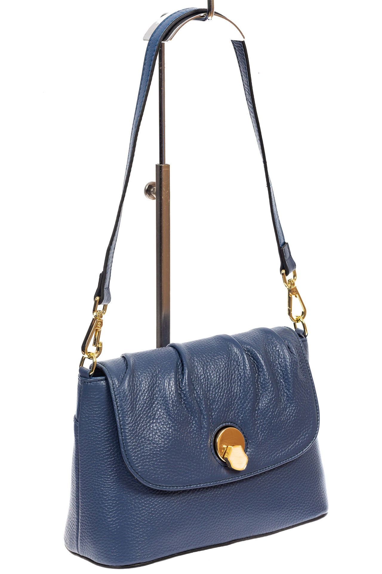 На фото 1 - Маленькая женская сумка с замком-вертушкой, цвет синий