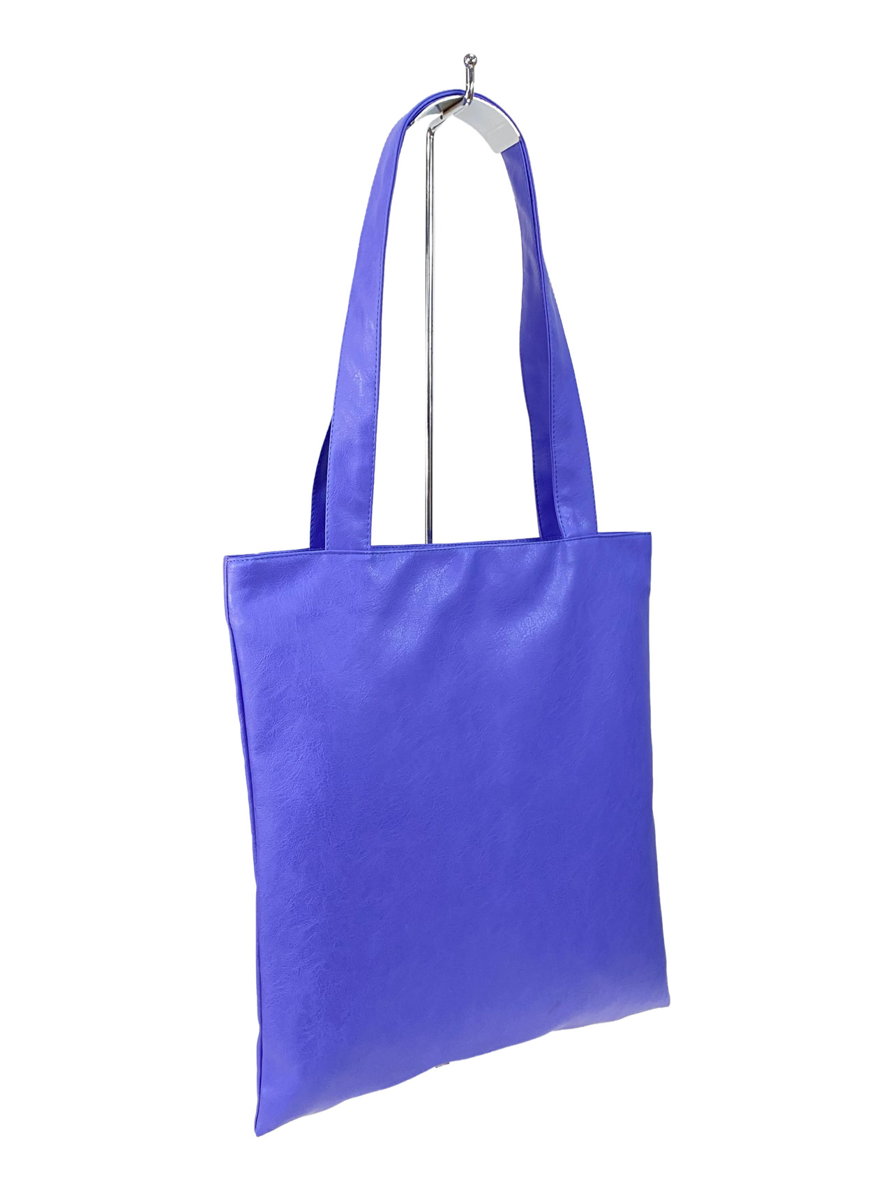 На фото 2 - Женская сумка шоппер из искусственной кожи, цвет  фиолетовый