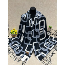 На фото 1 - Мягкий палантин из кашемира мультицвет