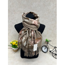 На фото 1 - Мягкий палантин из кашемира мультицвет