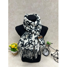 На фото 1 - Мягкий палантин из кашемира мультицвет На фото 1 - Мягкий палантин из кашемира мультицвет