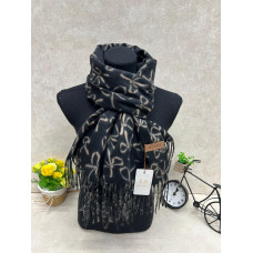 На фото 1 - Мягкий палантин из кашемира мультицвет