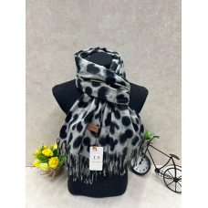 На фото 1 - Мягкий палантин из кашемира мультицвет На фото 1 - Мягкий палантин из кашемира мультицвет