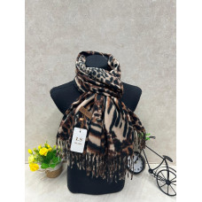 На фото 1 - Мягкий палантин из кашемира мультицвет На фото 1 - Мягкий палантин из кашемира мультицвет