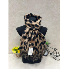 На фото 1 - Мягкий палантин из кашемира мультицвет На фото 1 - Мягкий палантин из кашемира мультицвет