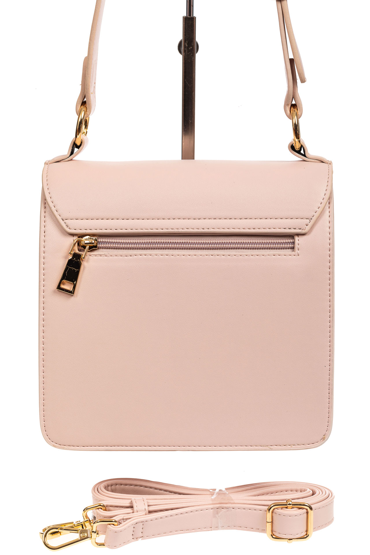 На фото 3 - Маленькая каркасная женская сумка из экокожи, цвет розовый