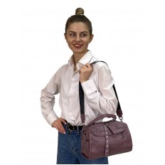 На фото 3 - Женская  сумка из искусственной кожи, цвет фиолетовый