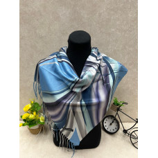 На фото 1 - Платок из кашемира мультицвет На фото 1 - Платок из кашемира мультицвет