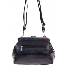 На фото 3 - Вечерняя женская сумка с фермуаром из мягкой экокожи, цвет черный