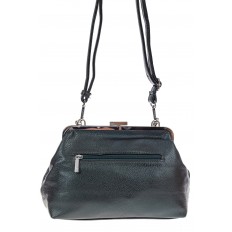 На фото 3 - Вечерняя женская сумка с фермуаром из мягкой экокожи, цвет темно-зеленый