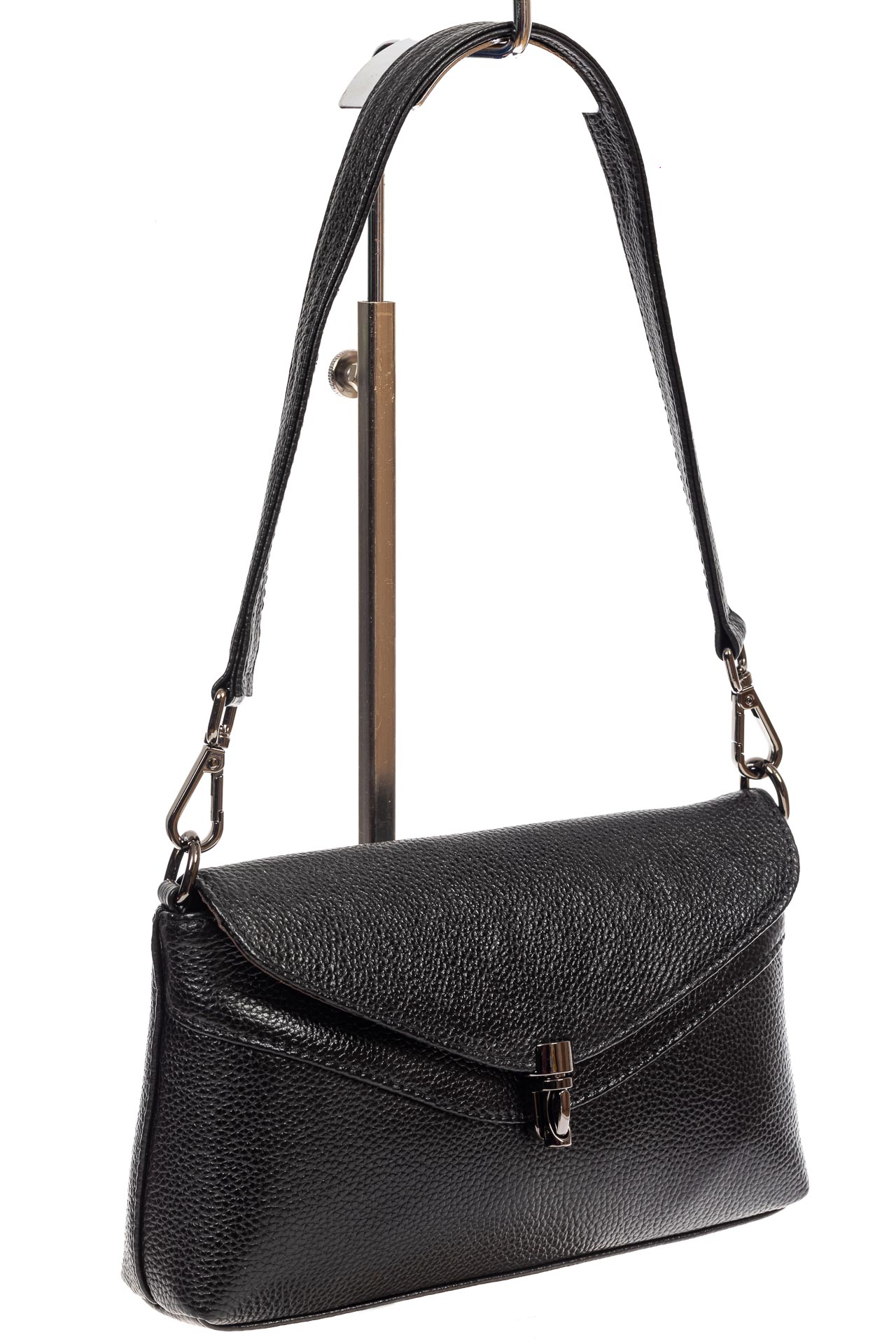 На фото 1 - Женская маленькая сумка из фактурной натуральной кожи, цвет чёрный