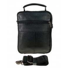 На фото 3 - Повседневная мужская сумка из фактурной натуральной кожи, цвет чёрный