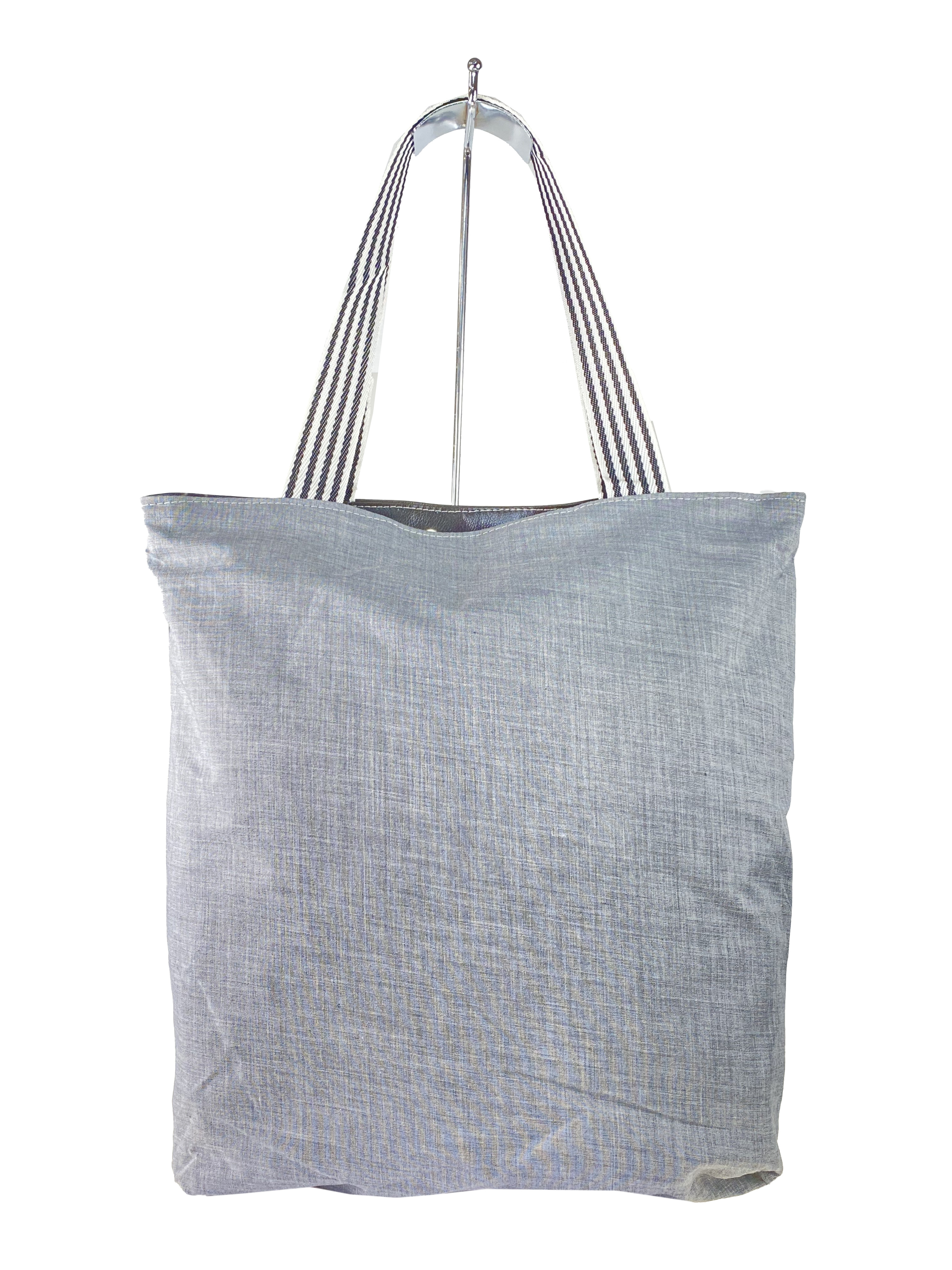 На фото 3 - Женская пляжная сумка из текстиля и искусственной кожи с принтом, мультицвет