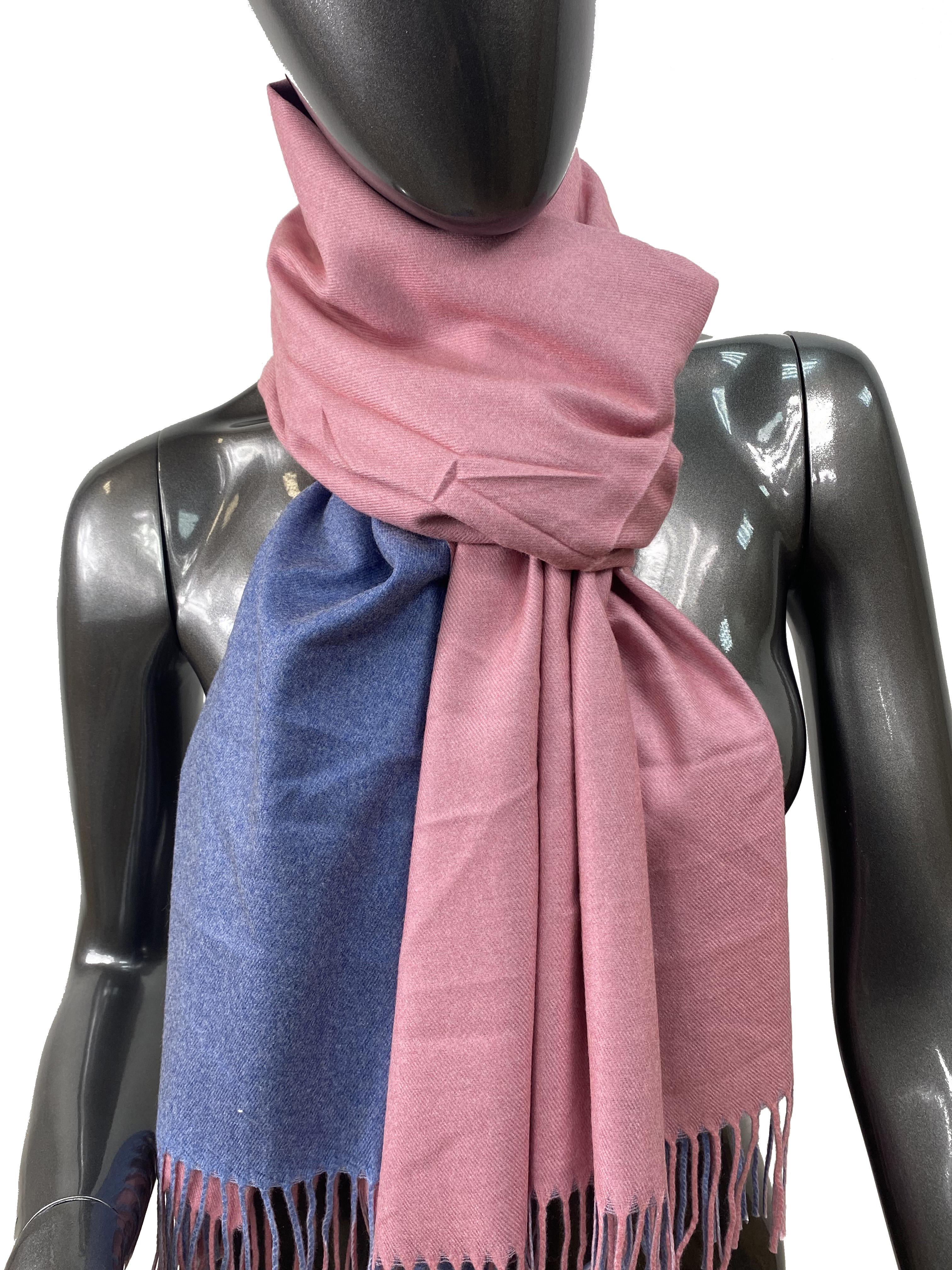 На фото 1 - Двухсторонний палантин из хлопка и шерсти, цвет розовый и синий