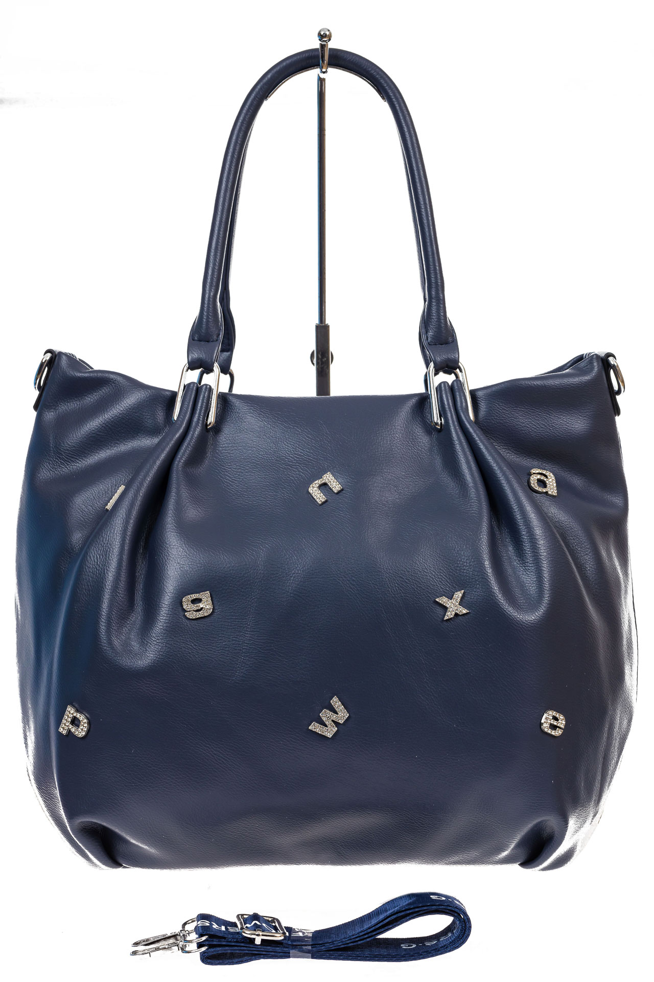 На фото 2 - Женская сумка хобо из гладкой экокожи, цвет синий