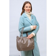 На фото 1 - Женская сумка хобо из гладкой экокожи, цвет коричневый