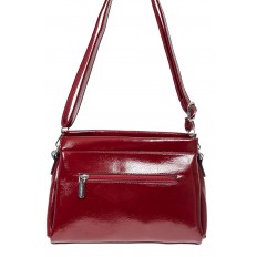 На фото 3 - Женская лаковая сумка с цепочкой, цвет красный