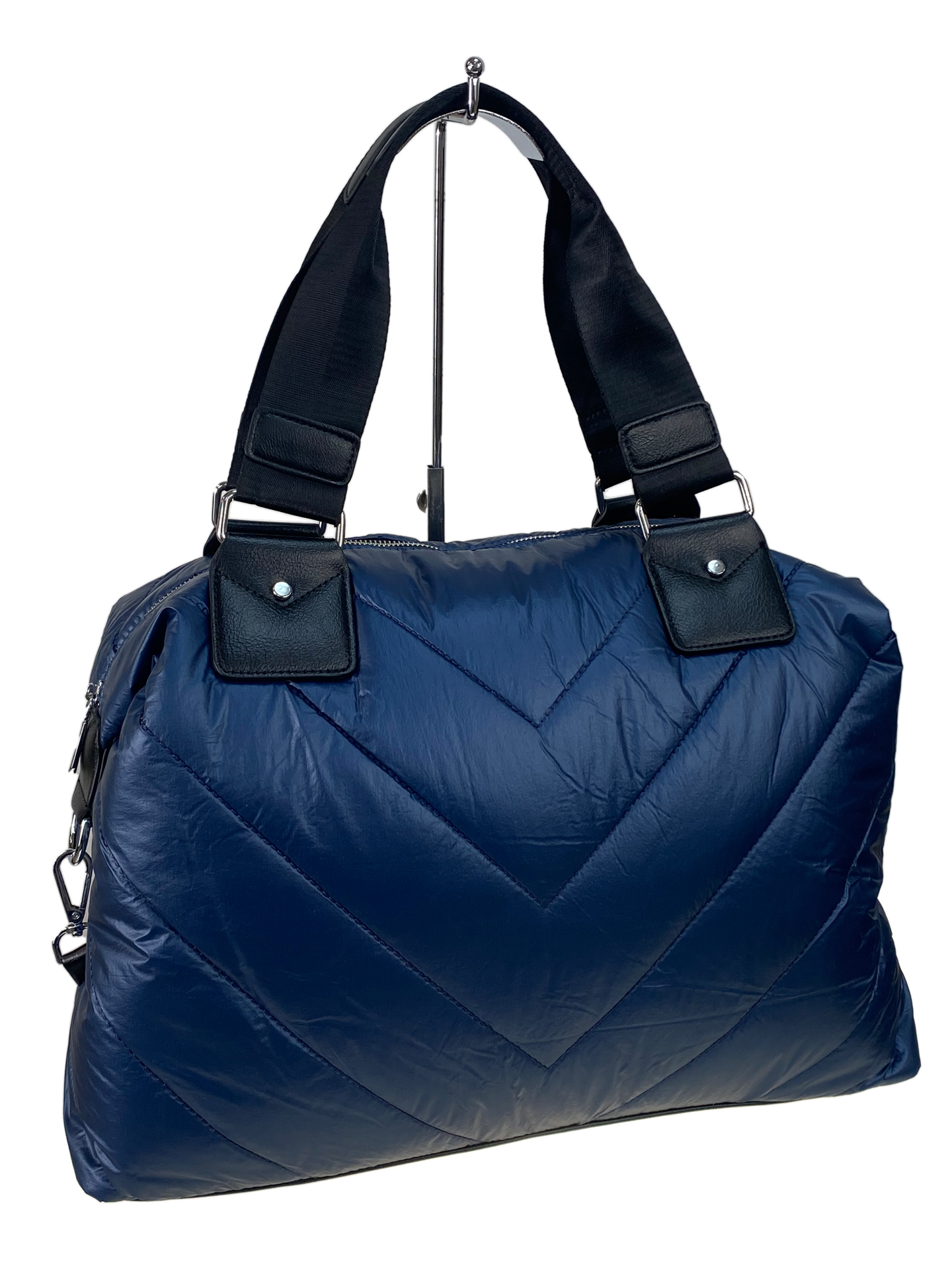 На фото 1 - Cтильная женская сумка-шоппер из водооталкивающей ткани, цвет синий