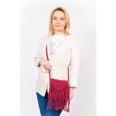 На фото 5 - Плетеная сумка с бахромой, цвет розовый