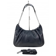 На фото 2 - Мягкая женская сумка из искусственной кожи, цвет черный