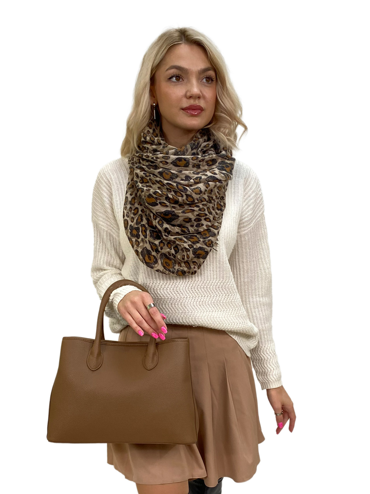 На фото 3 - Женская сумка тоут из натуральной кожи, цвет коричневый 