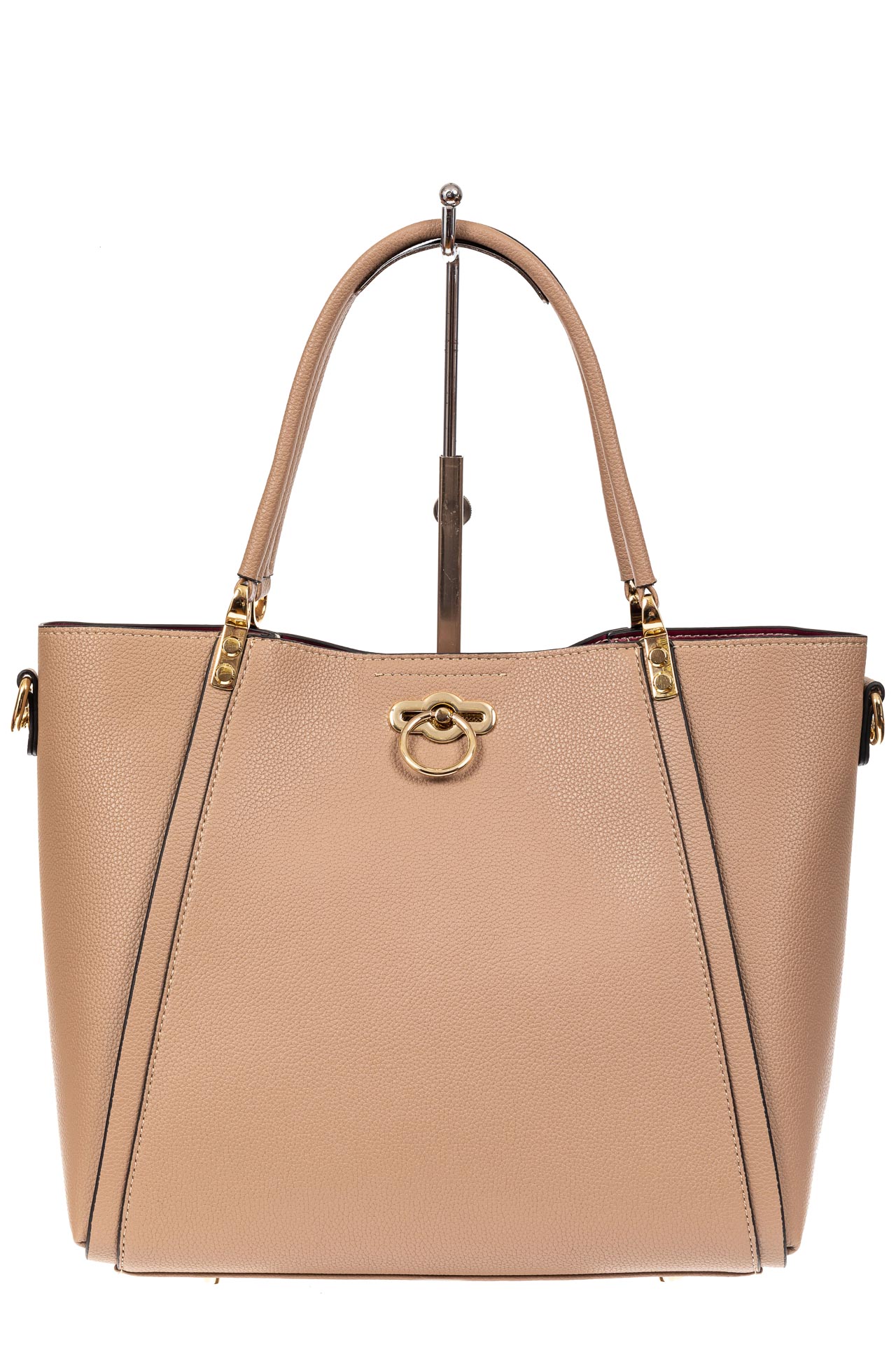 На фото 2 - Кожаная стильная сумка шоппер с замком-кольцом, цвет бежевый
