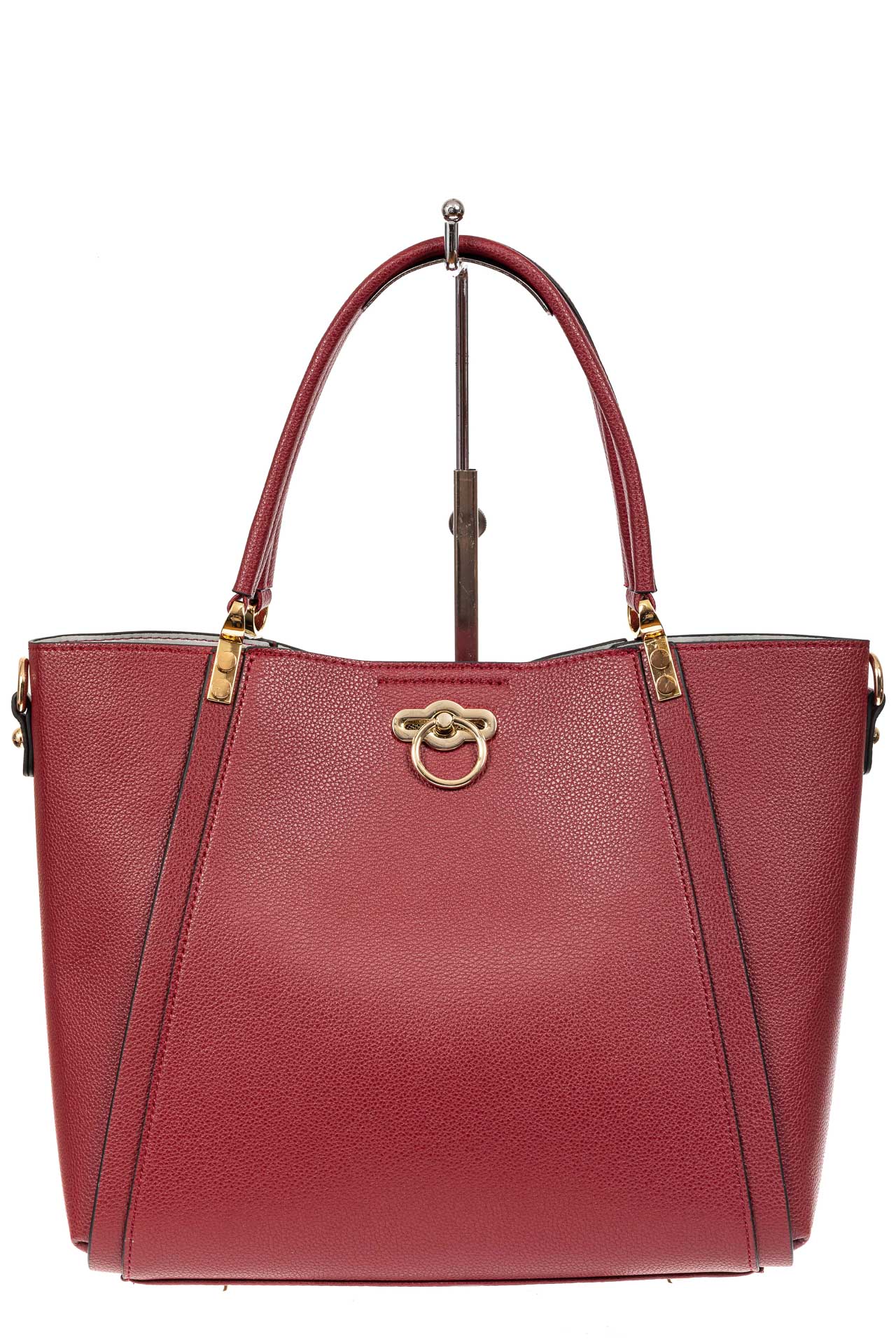 На фото 2 - Кожаная стильная сумка шоппер с замком-кольцом, цвет красный