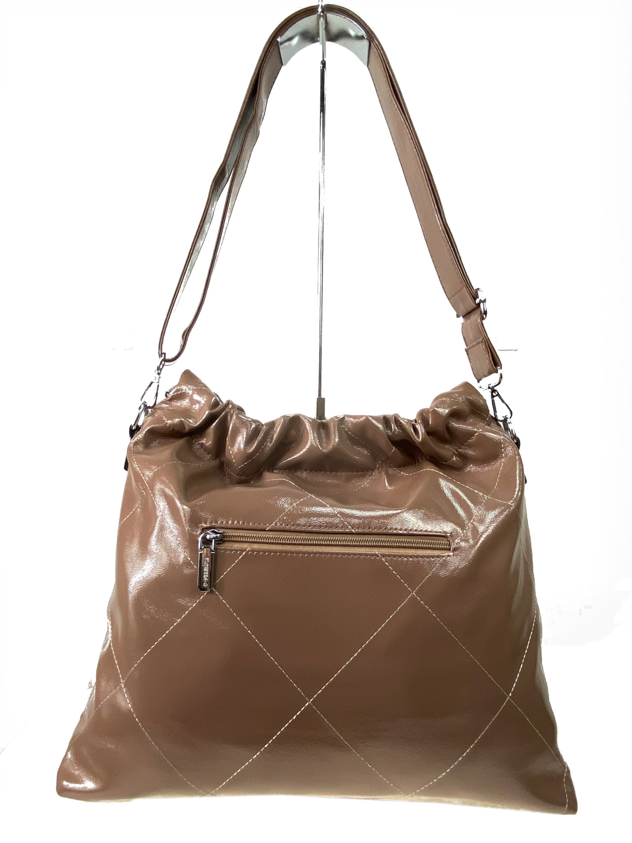На фото 2 - Женская сумка хобо из искусственной кожи, цвет пудра