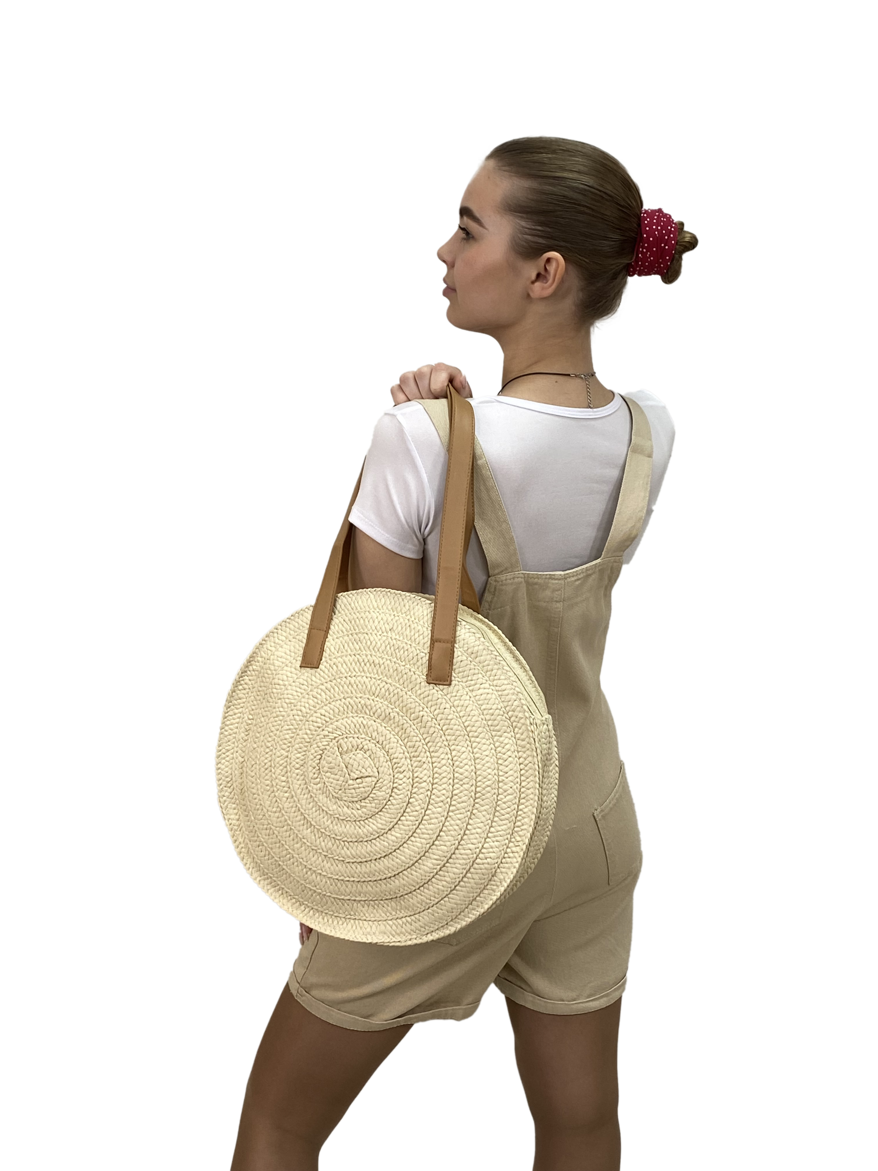На фото 3 - Круглая плетеная сумка из соломы с длинными ручками, цвет молочный