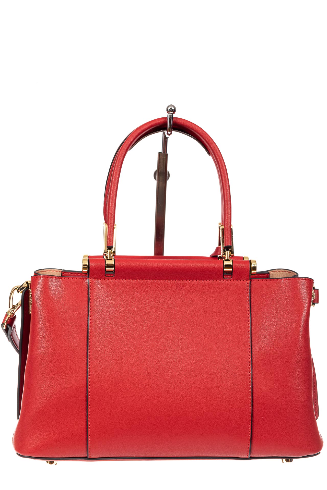 На фото 3 - Кожаная женская сумка тоут с подвеской-кисточкой, цвет красный
