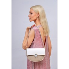 На фото 1 -  Женская сумка кросс-боди из искусственной кожи, цвет бежевый с белым