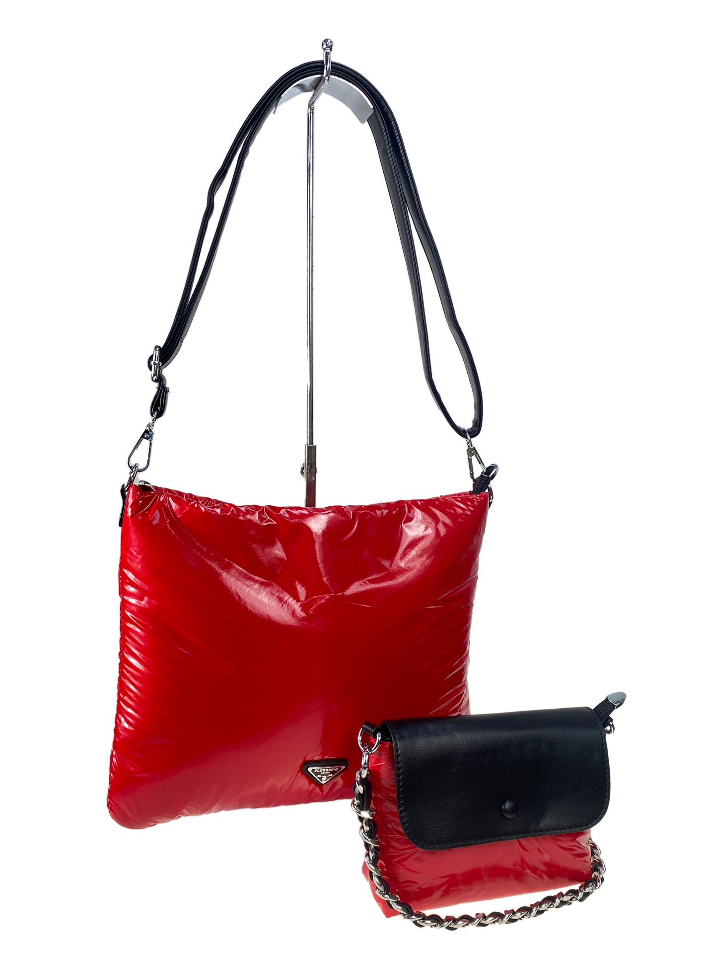 На фото 1 - Cтильная женская сумка-шоппер из водооталкивающей ткани, цвет красный