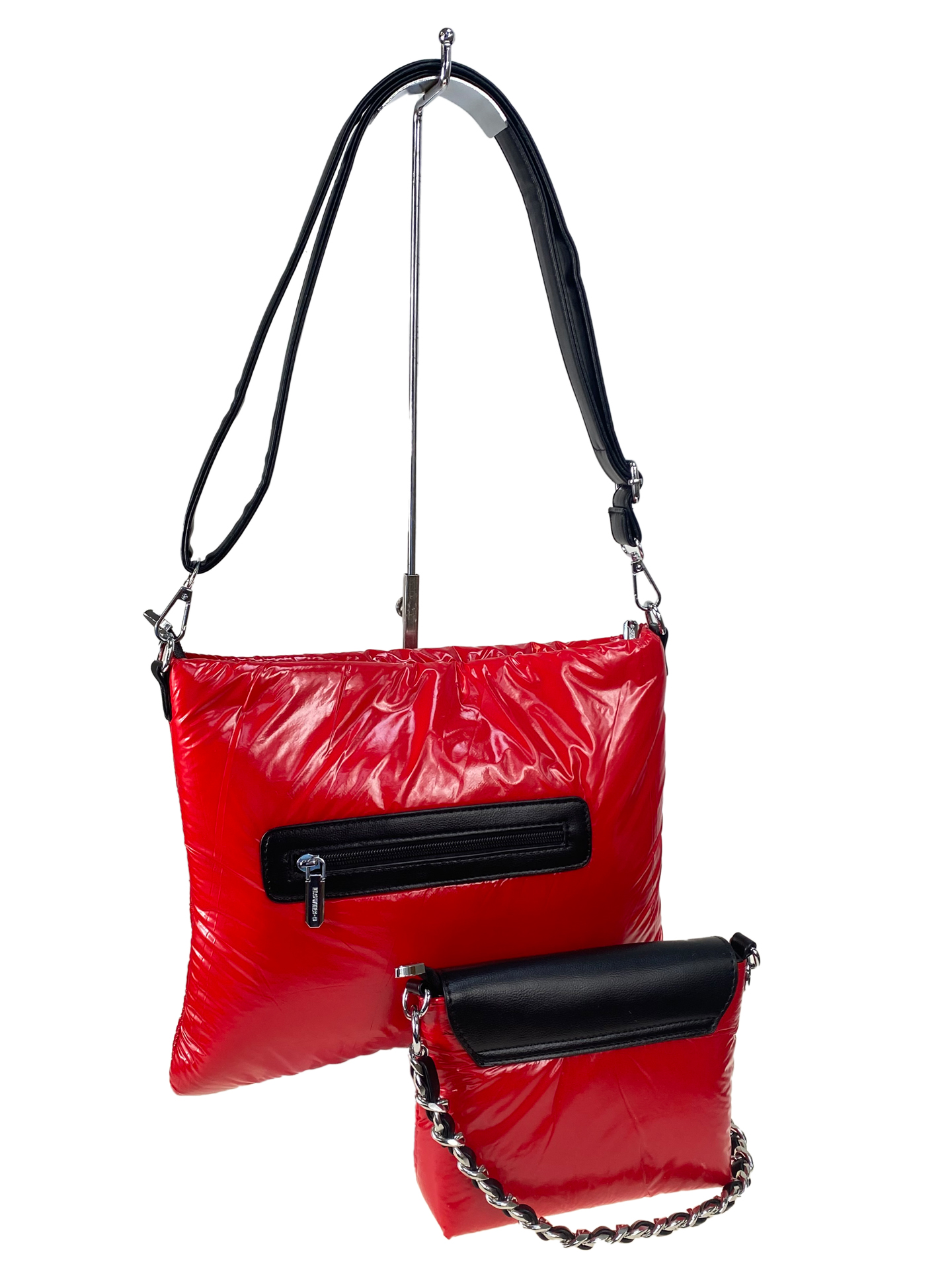 На фото 2 - Cтильная женская сумка-шоппер из водооталкивающей ткани, цвет красный