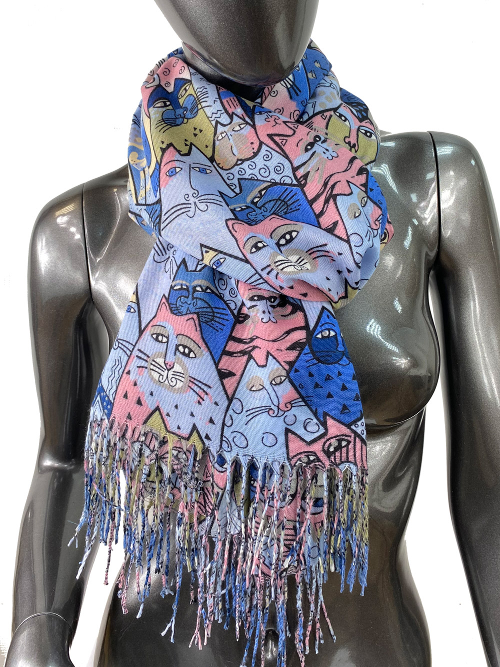 На фото 1 - Хлопковый шарф-палантин с росписью в виде кошек, мультицвет
