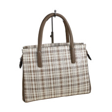 На фото 1 - Женская сумка из искусственной кожи мультицвет