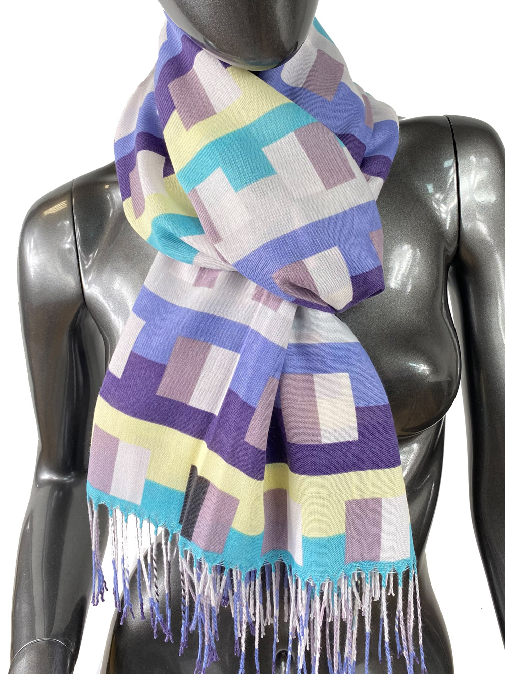 Кашемировый разноцветный шарф-палантин с геометрическим орнаментом