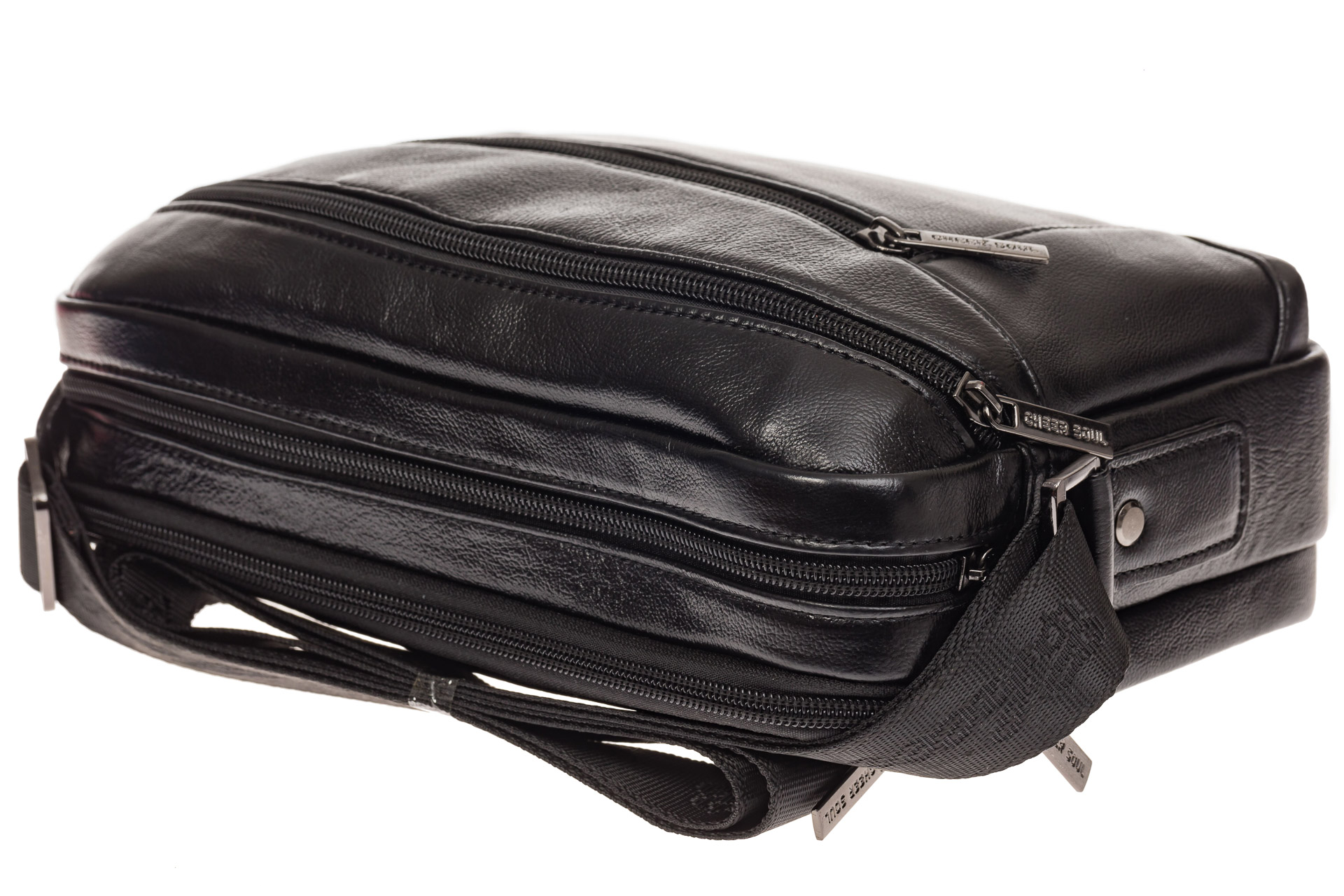 На фото 4 - Черная сумка из натуральной кожи, модель для мужчин