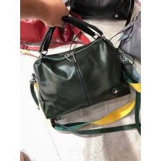 На фото 2 - Женская сумка из натуральной кожи, цвет зеленый