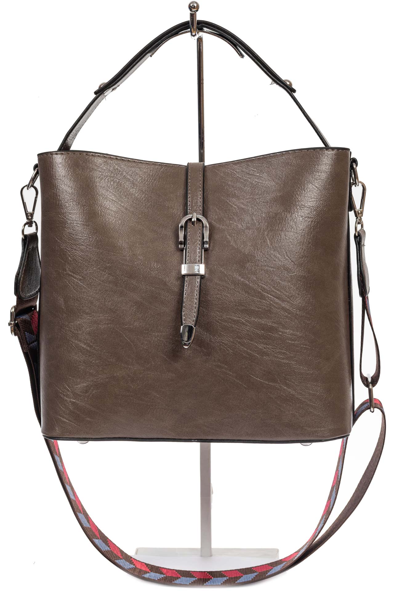 На фото 2 - Женская сумка-бочонок из искусственной кожи, цвет серый