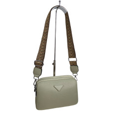 На фото 1 - Женская сумка из искусственной кожи, цвет светло зеленый