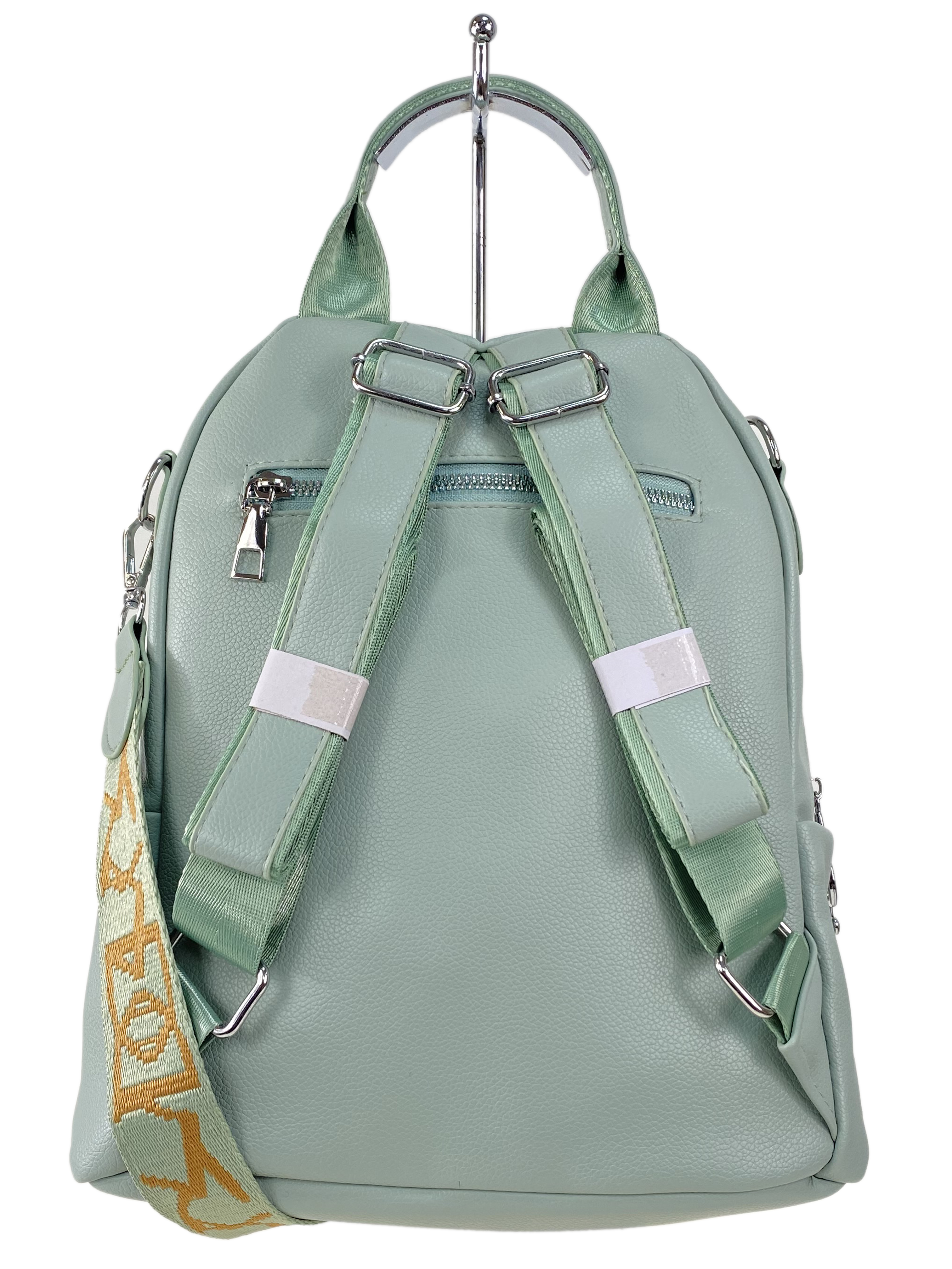 На фото 3 - Женская сумка-рюкзак  из искусственной кожи, цвет  зеленый