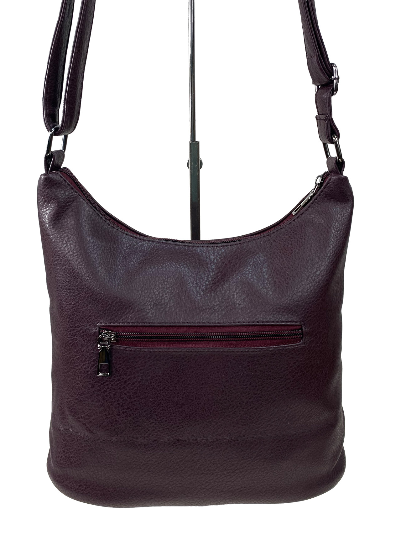 На фото 2 - Женская сумка хобо из искусственной кожи, цвет бордовый
